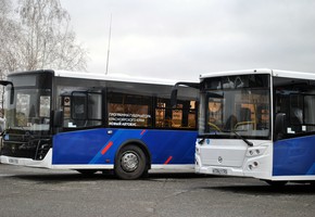 Три новых автобуса для рейсов в Дубинино и Горячегорск