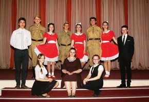 Школа №8 : Марш Победы