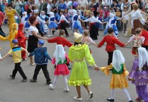 Хоровод дружбы великой России