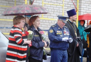 Депутат ЗС Вера Оськина поздравила шарыповских учащихся