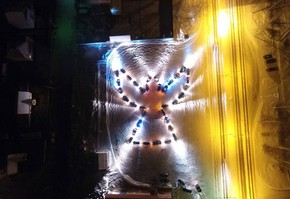 Флешмоб «Ангел» напомнил жителям города Шарыпово о погибших в дорожно – транспортных происшествиях