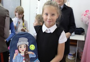 В Шарыпово сотрудники Госавтоинспекции проводят уроки безопасности в школах города