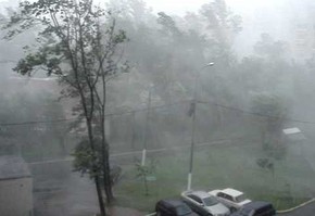 Ожидаются град, ливневые дожди и шквалистый ветер!