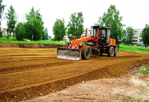 Новая спортивная площадка строится  в Дубинино