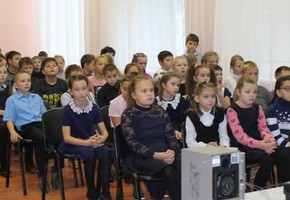 Дорожные полицейские напомнили школьникам о Правилах дорожного движения