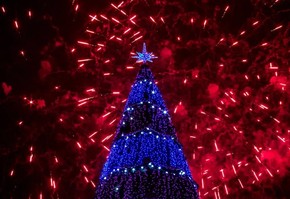 Когда откроются городские  новогодние елки и будет фейерверк?