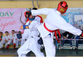 В честь памяти героев