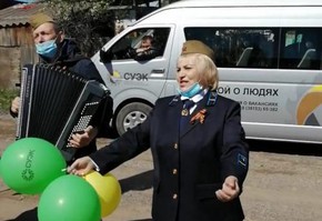 Ветеранов войны в шахтерских городах Красноярского края поздравили персональными концертами