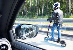 Госавтоинспекция разъясняет - на определенные виды электрических транспортных средств необходимо наличие водительского удостоверения