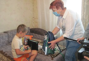 За парты — с вашей помощью