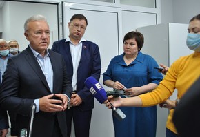 Кардиоцентр заработал круглосуточно, роддом строится