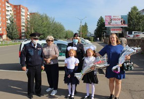 Сотрудники Госавтоинспекции совместно с общественностью провели акцию #Cоюзбезопасности