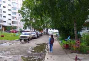 Дорожные полицейские напоминают о правилах безопасности во дворах