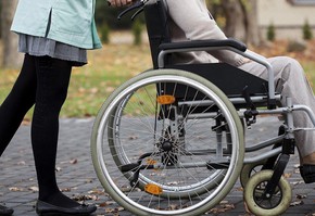 Выплаты по уходу теперь устанавливаются без личного посещения ПФР