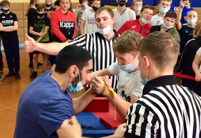 Поздравляем спортсменов и тренера