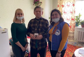 Мобильные телефоны для ветеранов -фронтовиков