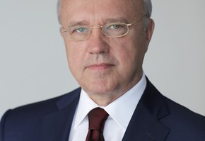 Поздравление губернатора Красноярского края Александра Усса с 20-летием СУЭК