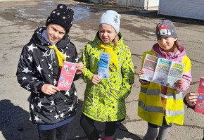 В Шарыпово ЮИДовцы напомнили участникам дорожного движения о ПДД для велосипедистов