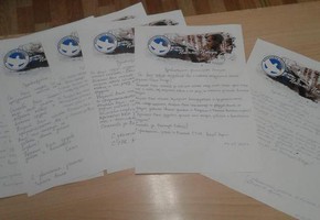 "Спасибо за то, что мы живем!" Волонтеры СУЭК и их дети отправили ветеранам #ПисьмаПобеды