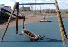 Парк «Центральный» - печальные примеры вандализма!