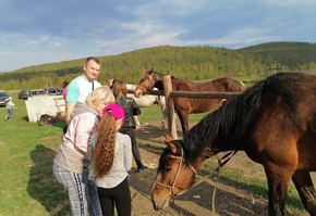 Катание на лошадях для победителей экологического конкурса