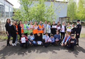 В Шарыпово лидеры ЮИДдовского движения в стихотворной форме поддержали  Шестую Глобальную неделю безопасности дорожного движения