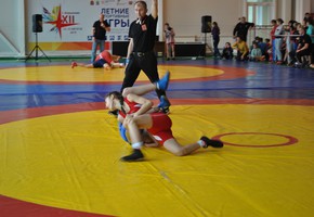 Победители и призеры первенства Красноярского края по вольной борьбе среди девушек до 16 лет и краевых соревнований среди девушек до 18 лет по вольной борьбе