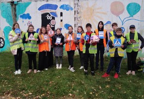 Шарыпово ЮИДовцы обратились к участникам дорожного движения с призывом «Дорога для детей должна быть безопасной!».