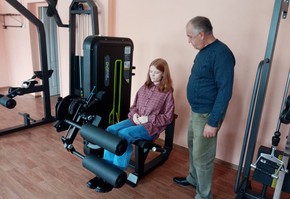 Спортивные занятия и игры в молодежном ЗОЖ-клубе