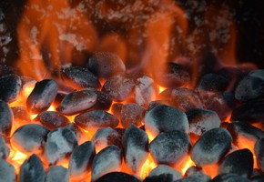 Половина жителей Минусинска, опробовавших бездымный брикет СУЭК, сделали выбор в пользу экологичного топлива