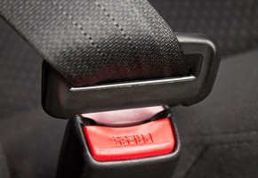 Госавтоинспекция напоминает о необходимости пристегиваться ремнями безопасности