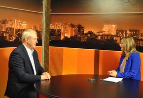 Интервью Главы города Шарыпово В.Г.Хохлова журналистам телекомпании "Шанс"