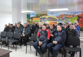 В г. Шарыпово сотрудники Госавтоинспекции провели рабочую встречу с водителями автотранспортного предприятия, чтобы напомнить им о безопасности детей на дорогах в зимний период