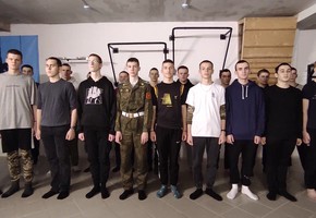 Обучение юных десантников