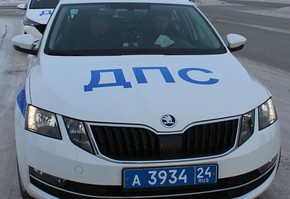 Сотрудники Госавтоинспекции напоминают алгоритм действий граждан при постановке на учет транспортных средств